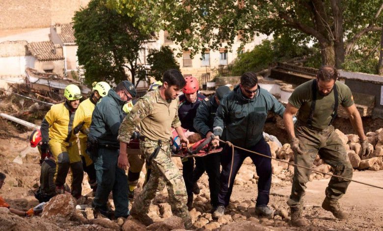 فيضانات إسبانيا.. استمرار عملية البحث عن المفقودين